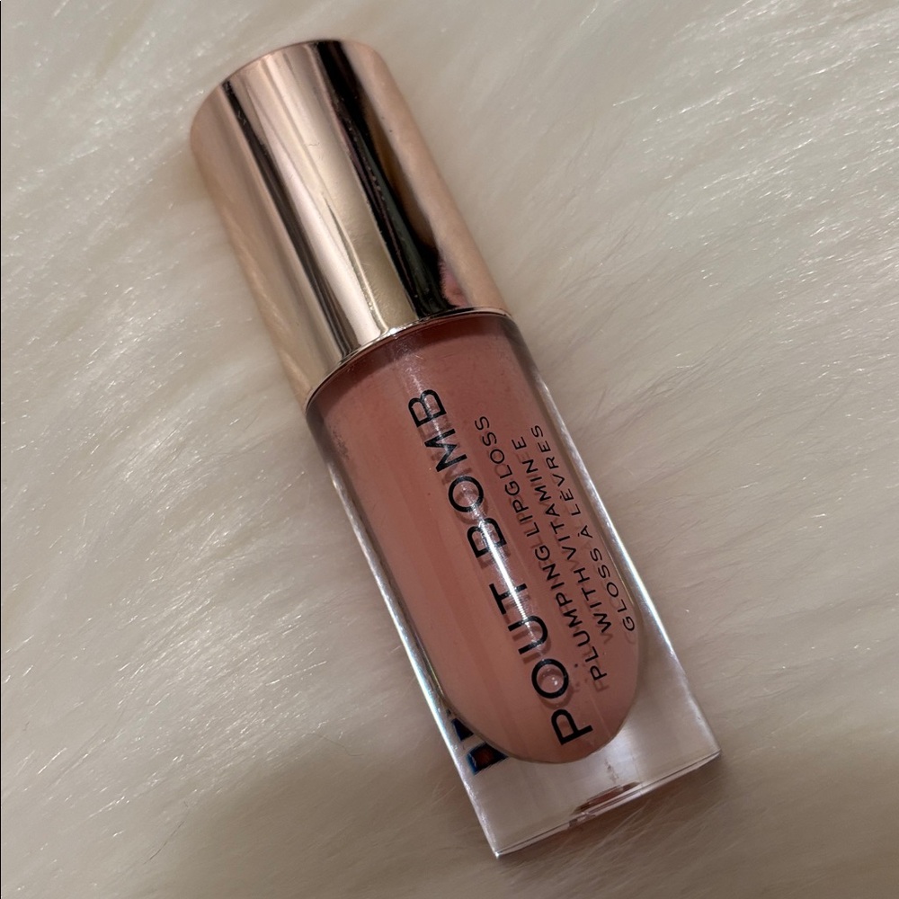 🩷Price is Firm🩷Revolution Pout Bomb Plumping Lip Gloss - Soft Pink - Picture 3 of 6